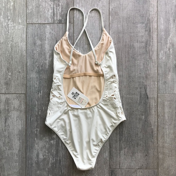 π₯π₯BILLABONG - CUT OUT BRIGHT PIECEπ₯π₯ - Picture 5 of 7